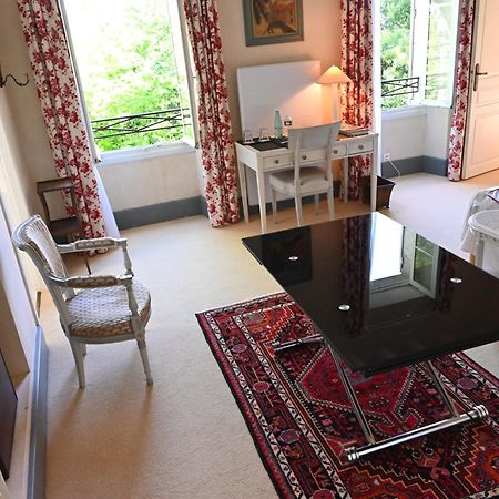 Отель Le Manoir Saint Jean Экстерьер фото