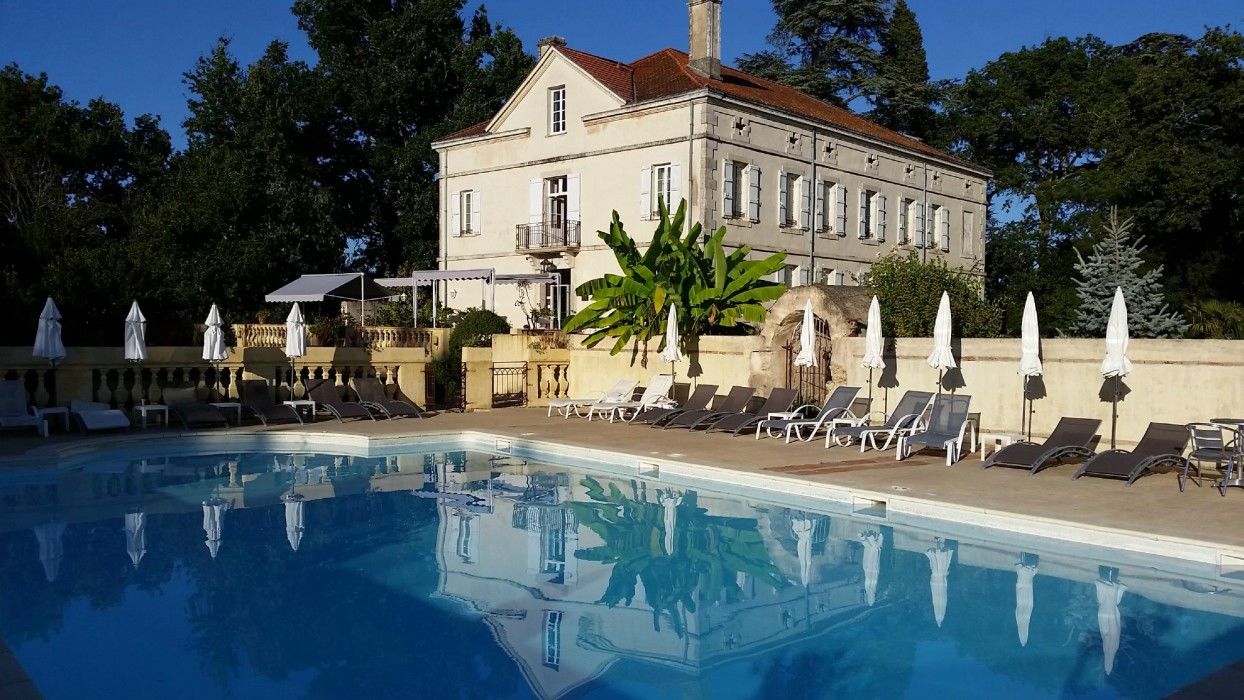 Отель Le Manoir Saint Jean Экстерьер фото