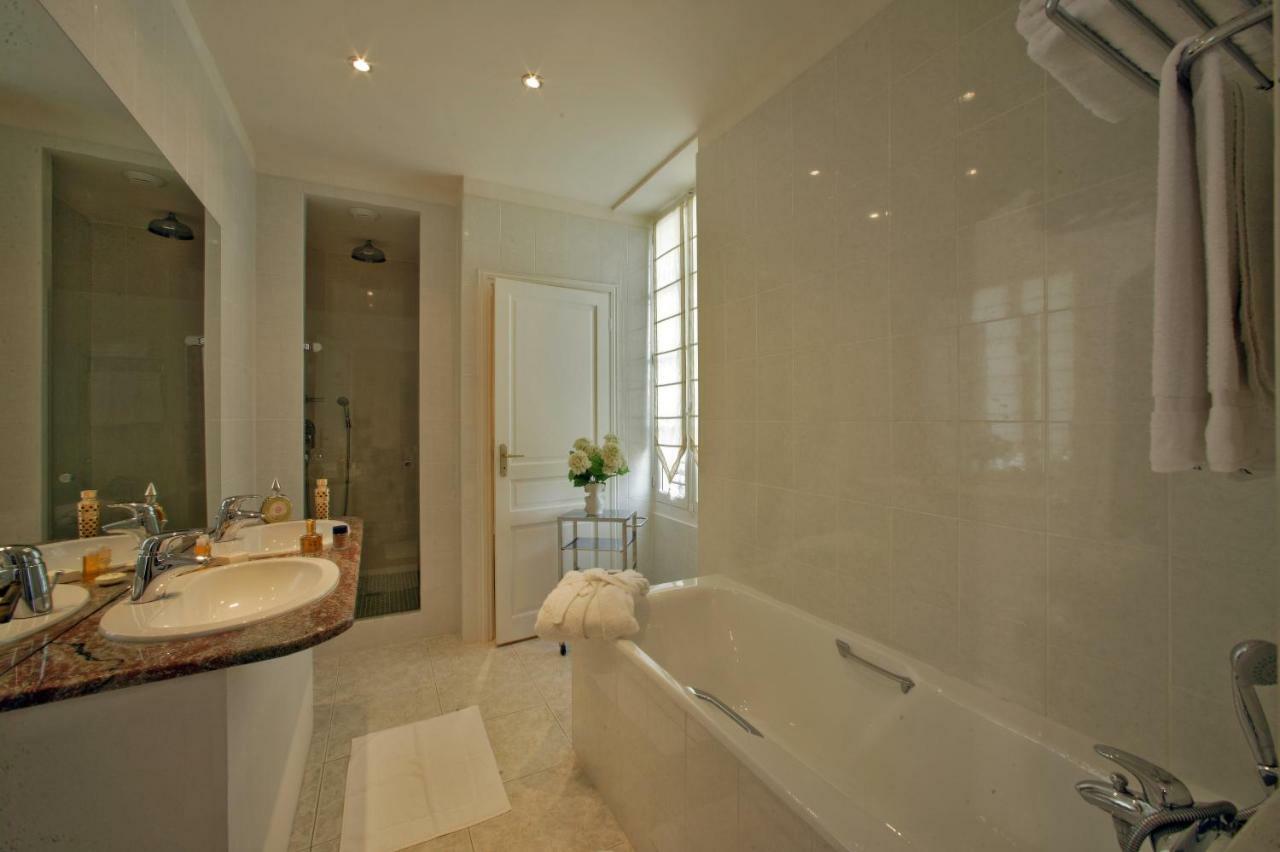 Отель Le Manoir Saint Jean Экстерьер фото
